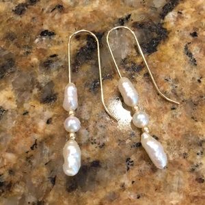 Freshwater Pearl Earrings